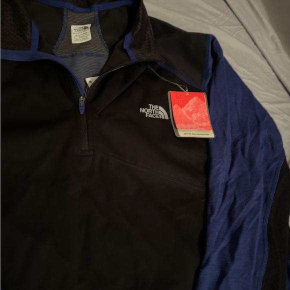 BNWT North face sub zero long sleeve - Picture 2 of 4